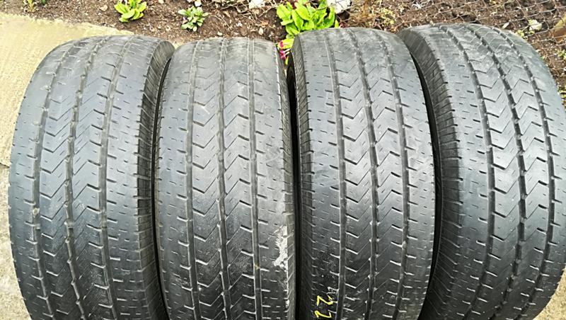 Гуми Летни 225/70R15, снимка 1 - Гуми и джанти - 25086943