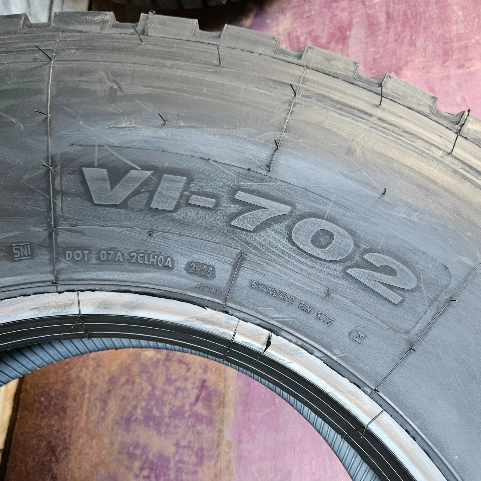 Гуми, снимка 10 - Гуми и джанти - 45864055