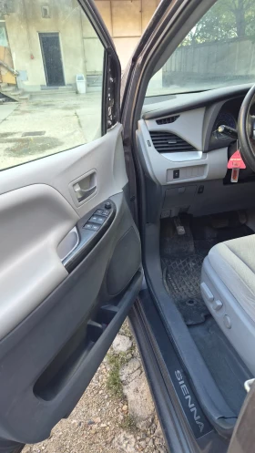 Toyota Sienna | Mobile.bg � ����� ������ 11