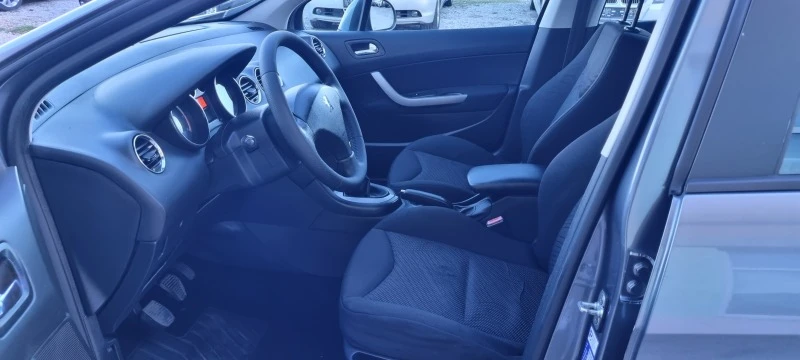 Peugeot 308 1.6 HDI ITALY, снимка 15 - Автомобили и джипове - 44632221