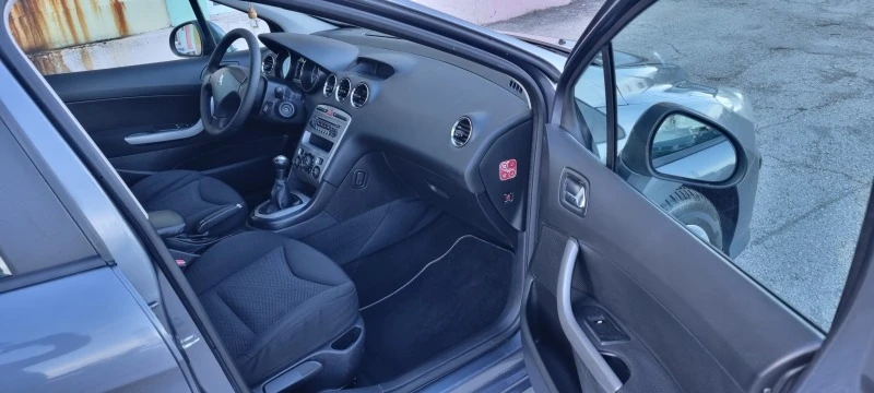 Peugeot 308 1.6 HDI ITALY, снимка 11 - Автомобили и джипове - 44632221