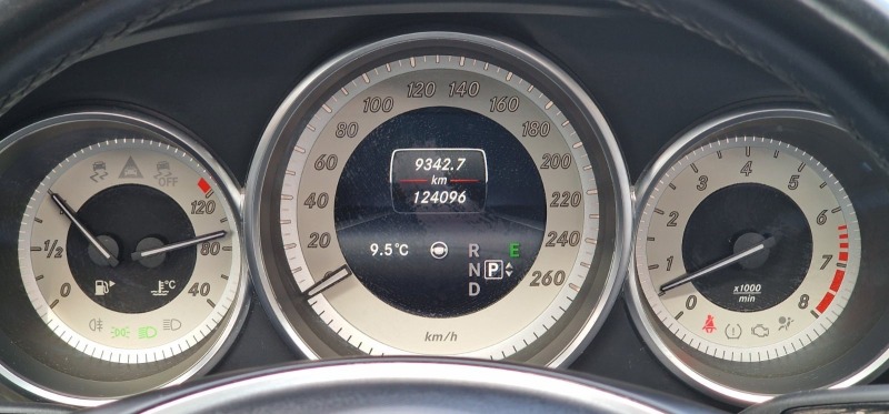 Mercedes-Benz CLS 400, снимка 10 - Автомобили и джипове - 44603698