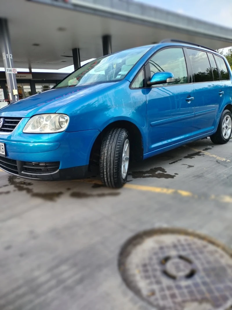 VW Touran 1.9tdi, снимка 5 - Автомобили и джипове - 46998452