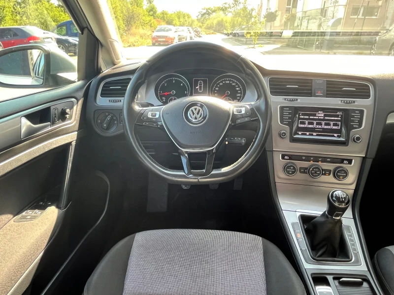 VW Golf VII 1.6 TDI NAVI РЕАЛНИ КМ!!!, снимка 10 - Автомобили и джипове - 47039988