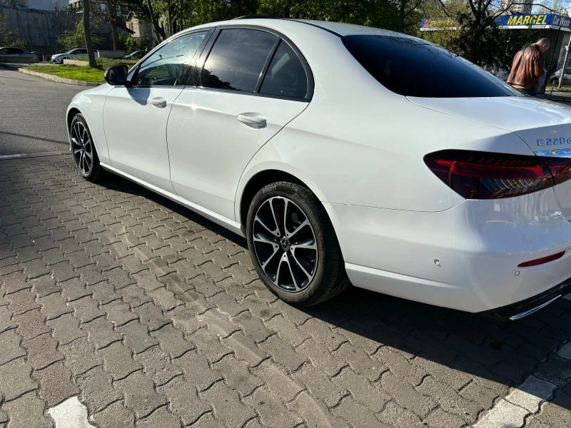 Mercedes-Benz E 220 4-MATIC Avantgarde ГАРАНЦИЯ, снимка 5 - Автомобили и джипове - 47481309