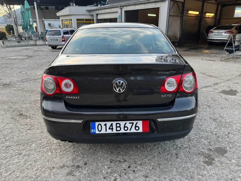 VW Passat, снимка 5 - Автомобили и джипове - 48657340