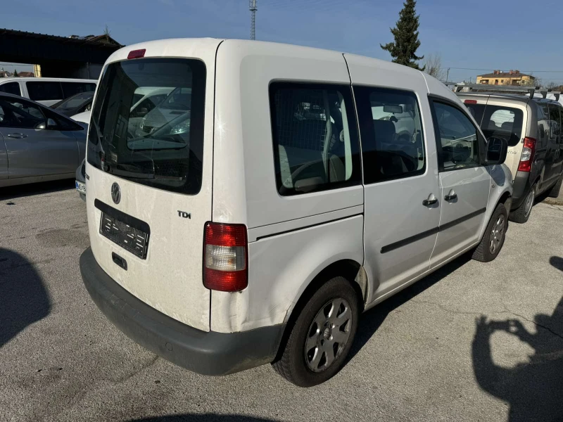 VW Caddy 1.9TDI, снимка 4 - Автомобили и джипове - 49583010