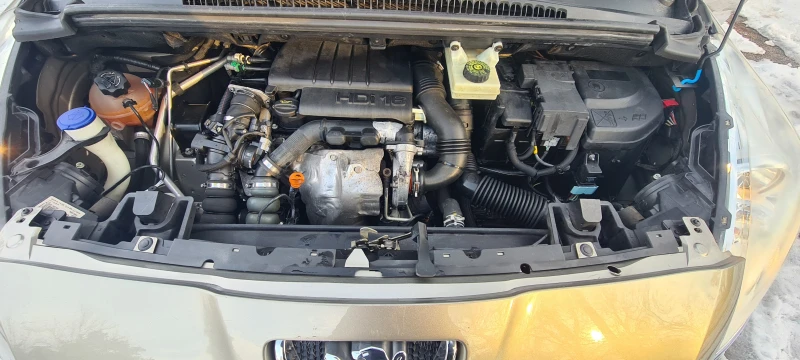 Peugeot 5008 1.6HDI FACE 6+ 1, снимка 14 - Автомобили и джипове - 50566637