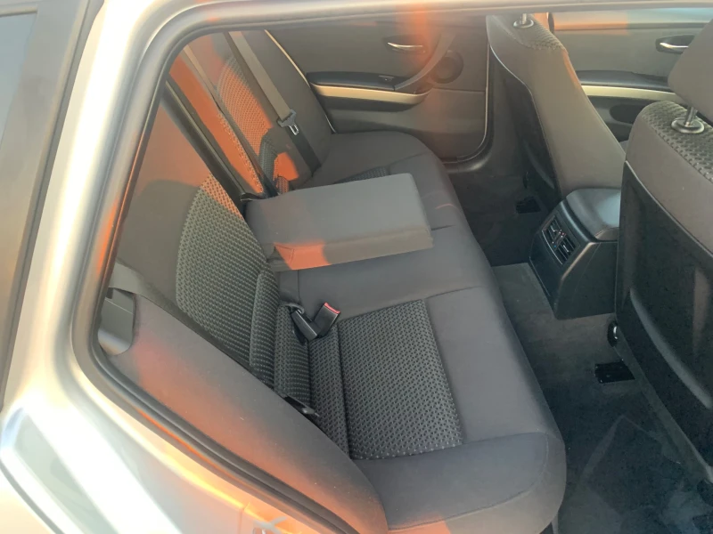 BMW 320 2.0d Xdrive, снимка 14 - Автомобили и джипове - 51372874
