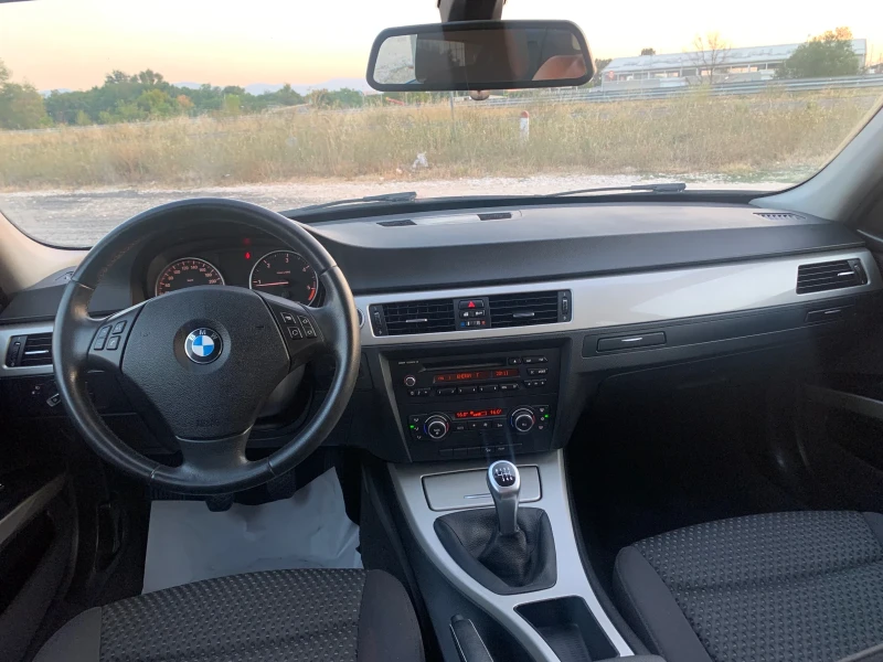 BMW 320 2.0d Xdrive, снимка 9 - Автомобили и джипове - 51372874