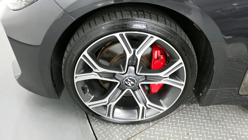 Kia Stinger 3.3T 2WD GT autogeorge.com, снимка 5 - Автомобили и джипове - 52133957