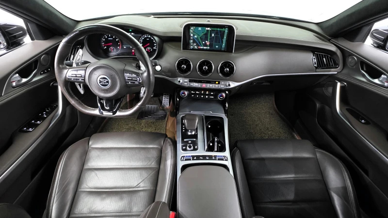 Kia Stinger 3.3T 2WD GT autogeorge.com, снимка 6 - Автомобили и джипове - 52133957