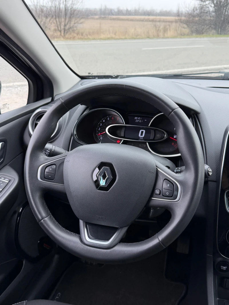 Renault Clio 1.2TCe FACELIFT LIMITED NAVI * 89k km* EURO 6 TUV, снимка 12 - Автомобили и джипове - 52887680