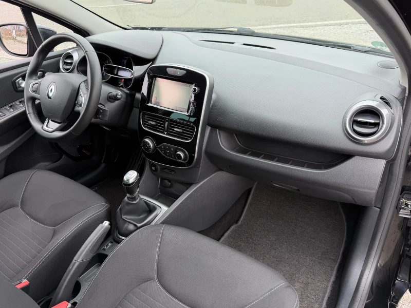 Renault Clio 1.2TCe FACELIFT LIMITED NAVI * 89k km* EURO 6 TUV, снимка 13 - Автомобили и джипове - 52887680