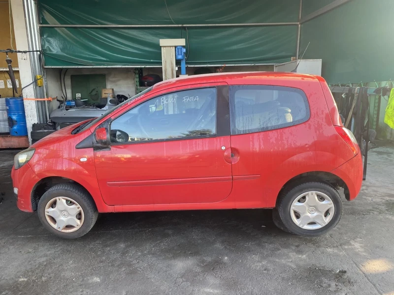 Renault Twingo 1.2 16V, снимка 2 - Автомобили и джипове - 52952942