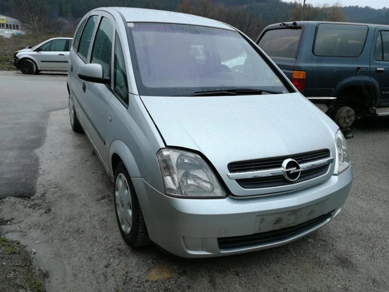 Opel Meriva 1.7CDTi, снимка 4 - Автомобили и джипове - 21128296