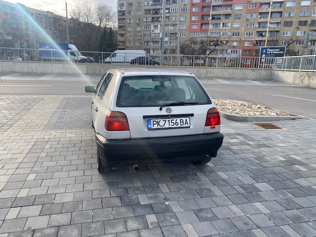 VW Golf 1, 9 90кс хечбек, снимка 4 - Автомобили и джипове - 49468824