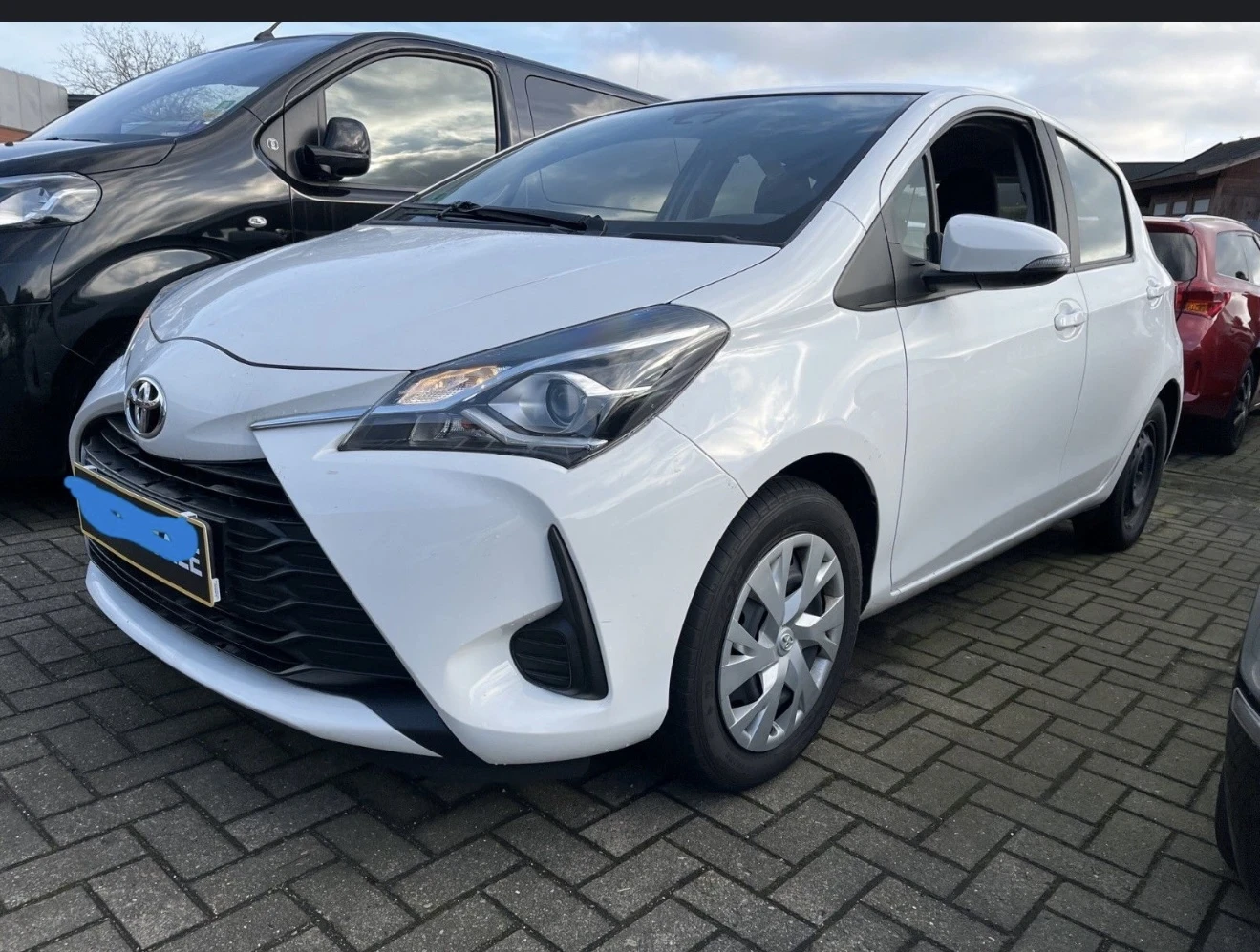 Toyota Yaris 1.5 hybrid, снимка 1