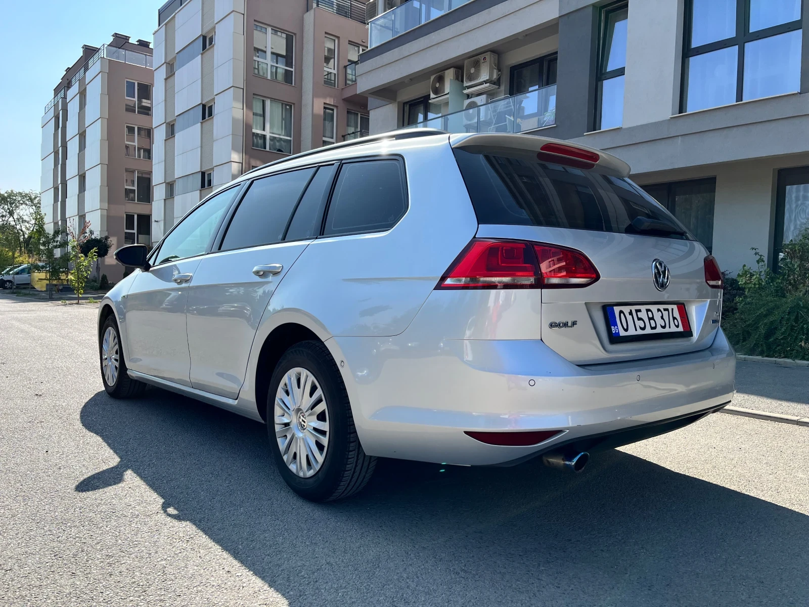 VW Golf VII 1.6 TDI NAVI РЕАЛНИ КМ!!! - изображение 7