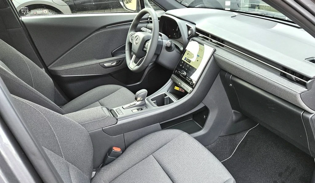 Lexus LBX Komfort Paket МОДЕЛ 2025/ NEW 0KM  - изображение 9