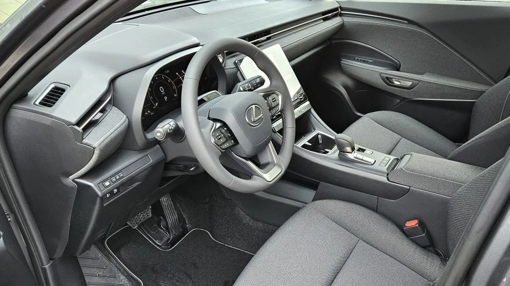 Lexus LBX Komfort Paket МОДЕЛ 2025/ NEW 0KM  - изображение 6