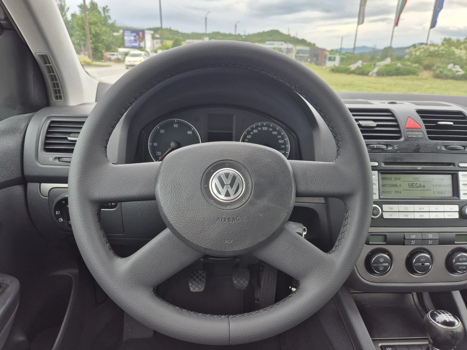 VW Golf 1.9Tdi 4X4 - изображение 8
