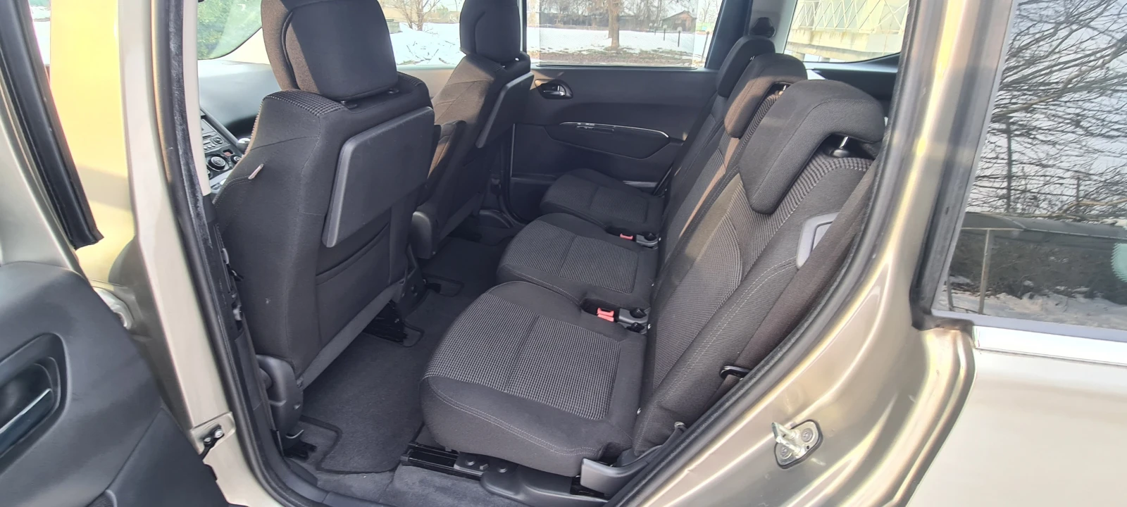 Peugeot 5008 1.6HDI FACE 6+ 1 | Mobile.bg � ����������� 9