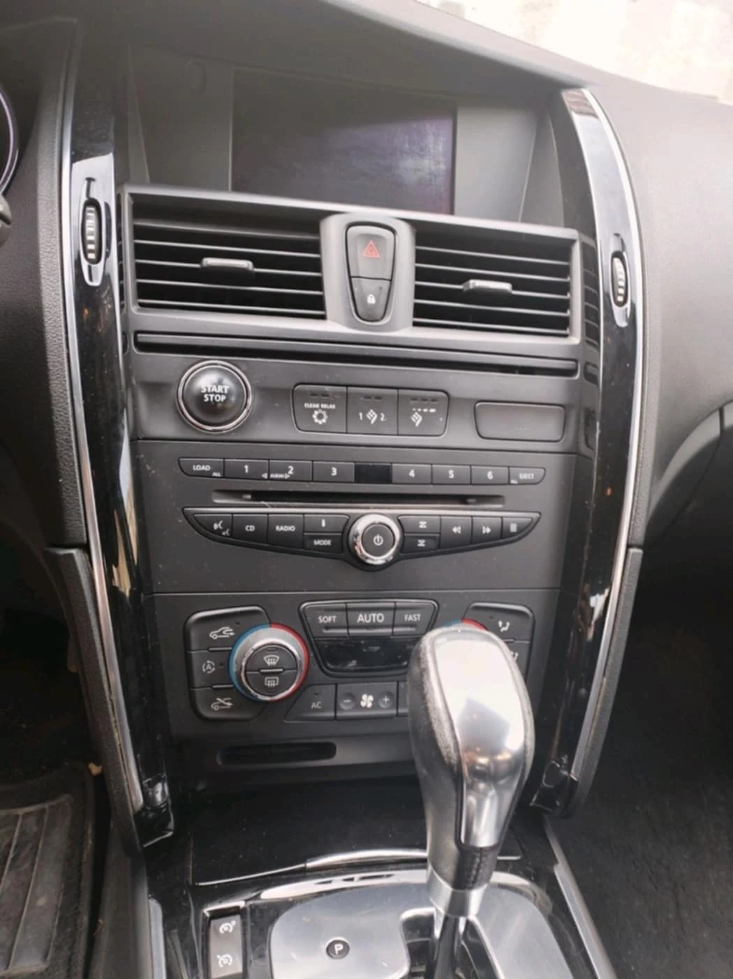 Renault Latitude Initiale - изображение 2