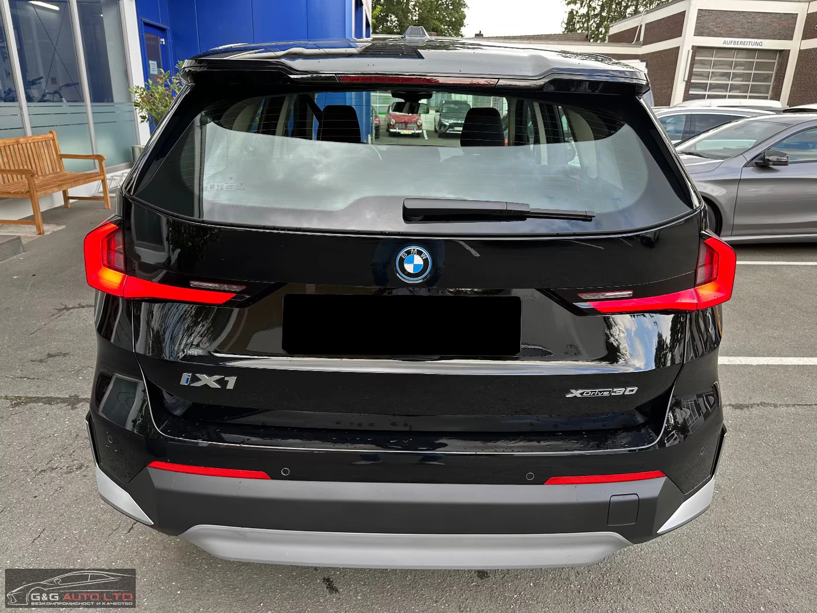 BMW iX1 xDrive30/313HP/M-SPORT/HUD/CAM/NAVI/LED/CPLAY/256g - изображение 8