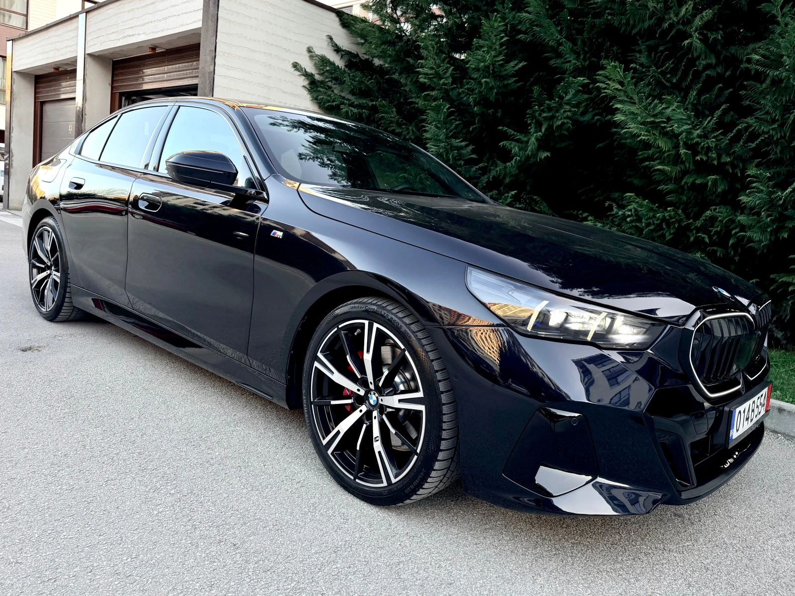 BMW 520 ГАРАНЦИЯ!!! xDrive M PRO ICONIC GLOW OBDUHVANE , снимка 3 - Автомобили и джипове - 53697215