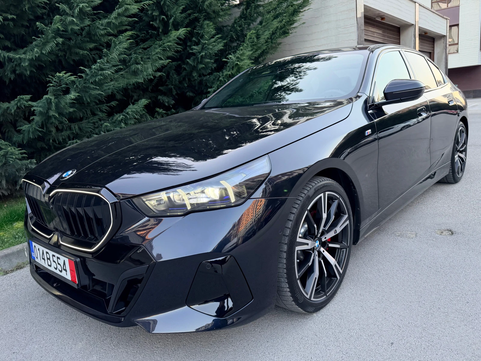 BMW 520 ГАРАНЦИЯ!!! xDrive M PRO ICONIC GLOW OBDUHVANE 