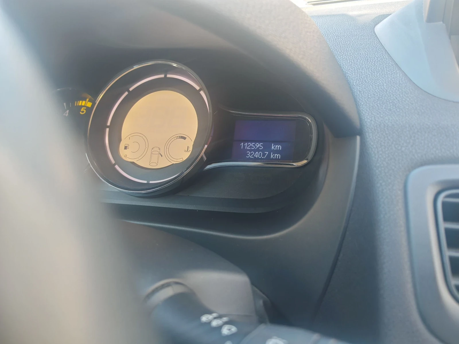 Renault Megane, снимка 6 - Автомобили и джипове - 53837412