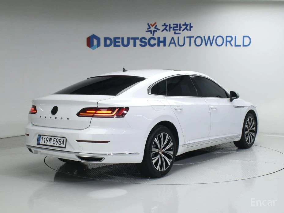 VW Arteon ПАМЕТ* DIGITAL* КАМЕРА* ПЕРА* ПОДГРЕВ* ПАНОРАМА, снимка 2 - Автомобили и джипове - 53959738