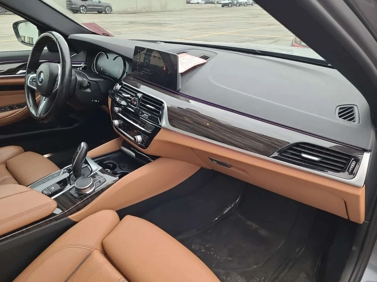 BMW 530 * XDRIVE* * ЗАДНА КАМЕРА* * ШИБЕДАХ* * ПОДГРЕВ* , снимка 9 - Автомобили и джипове - 54157626