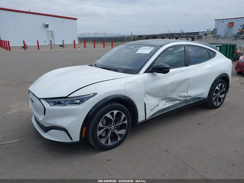 Ford Mustang Mach-E Premium AWD, снимка 2 - Автомобили и джипове - 54206979