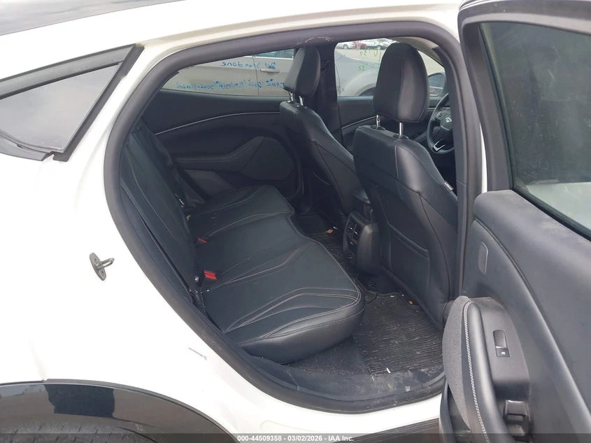 Ford Mustang Mach-E Premium AWD, снимка 8 - Автомобили и джипове - 54206979