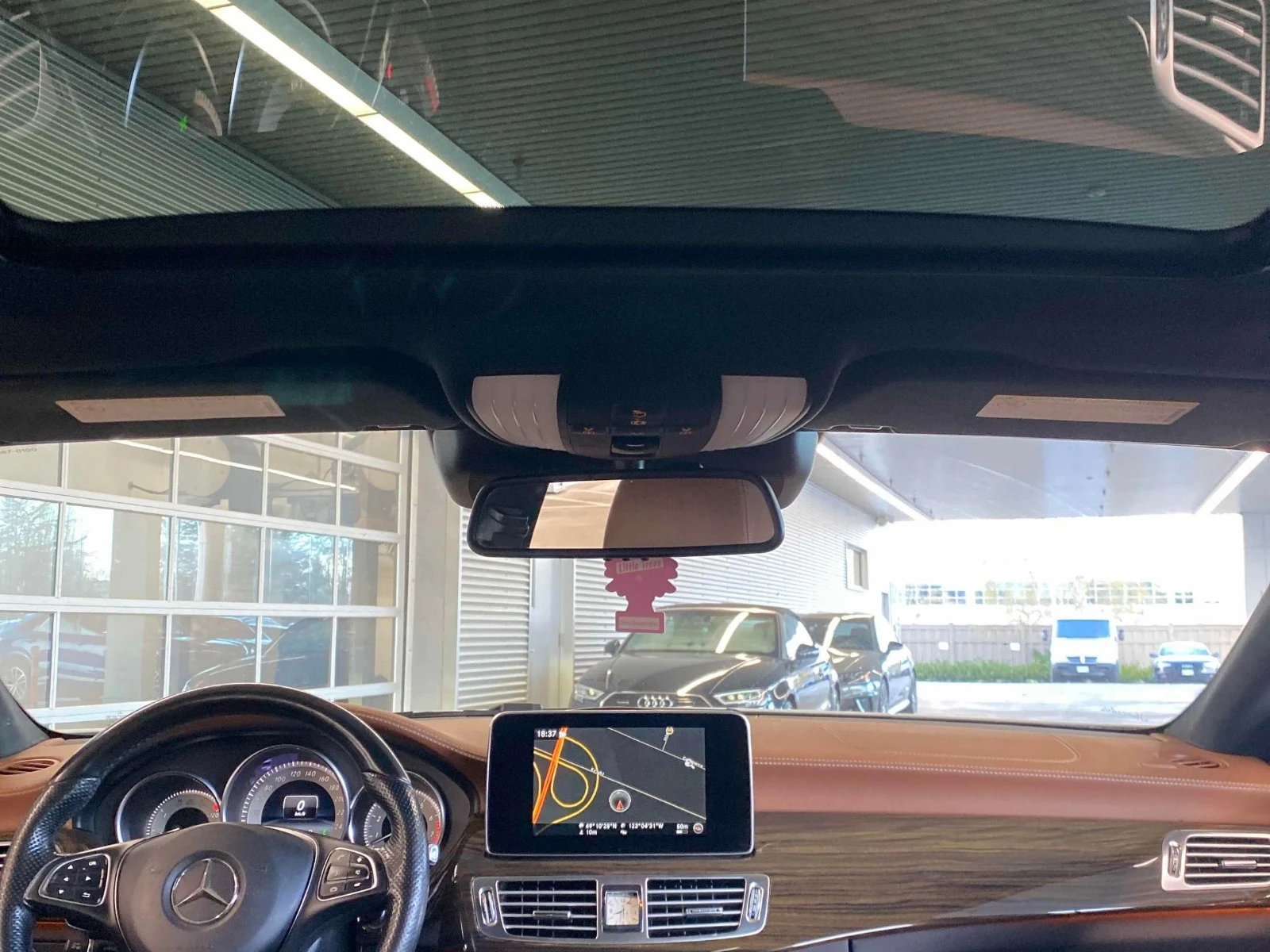Mercedes-Benz CLS АвтоКредит* (ЦЕНА ДО БГ), снимка 6 - Автомобили и джипове - 54219413