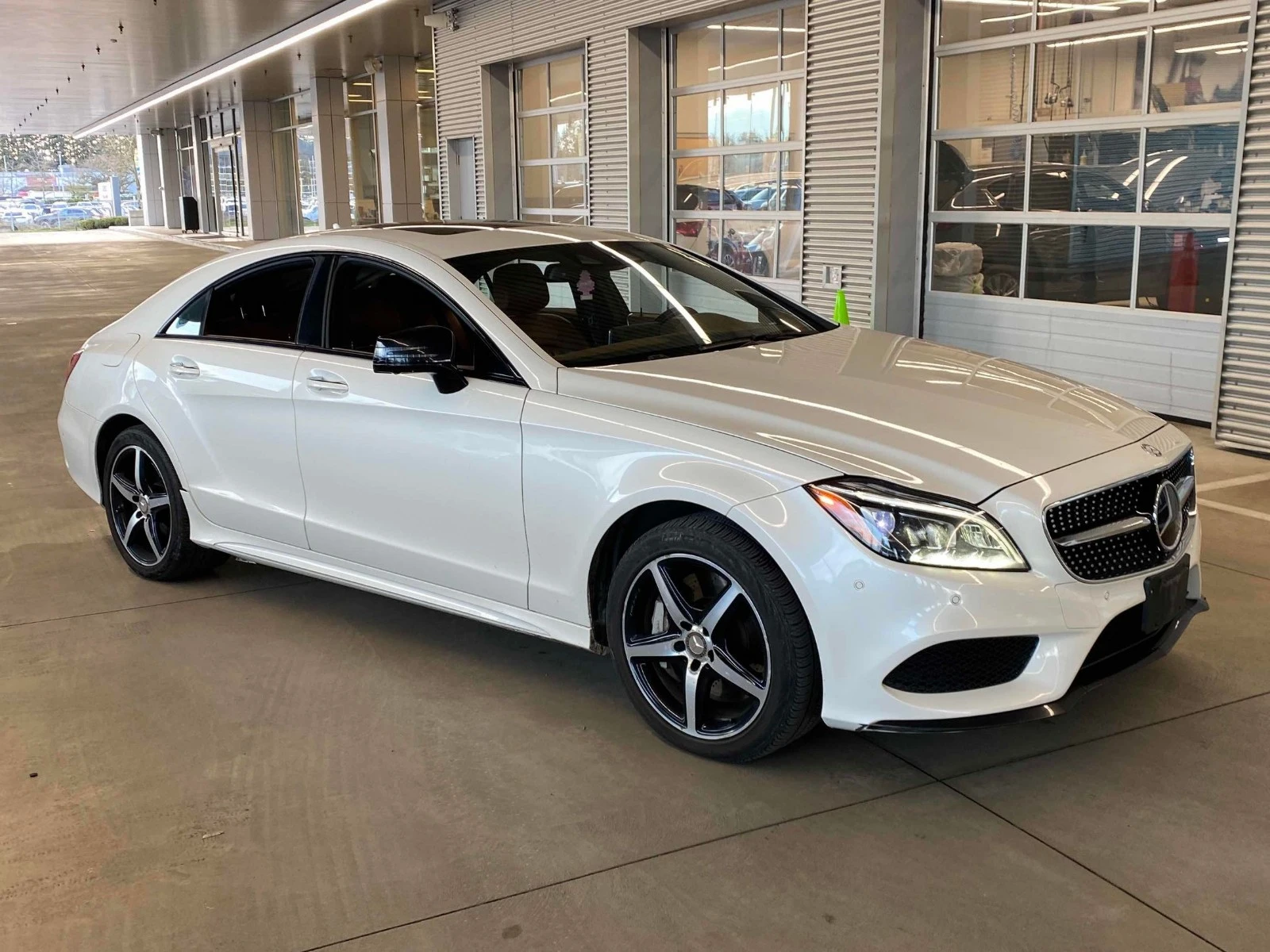 Mercedes-Benz CLS АвтоКредит* (ЦЕНА ДО БГ), снимка 2 - Автомобили и джипове - 54219413