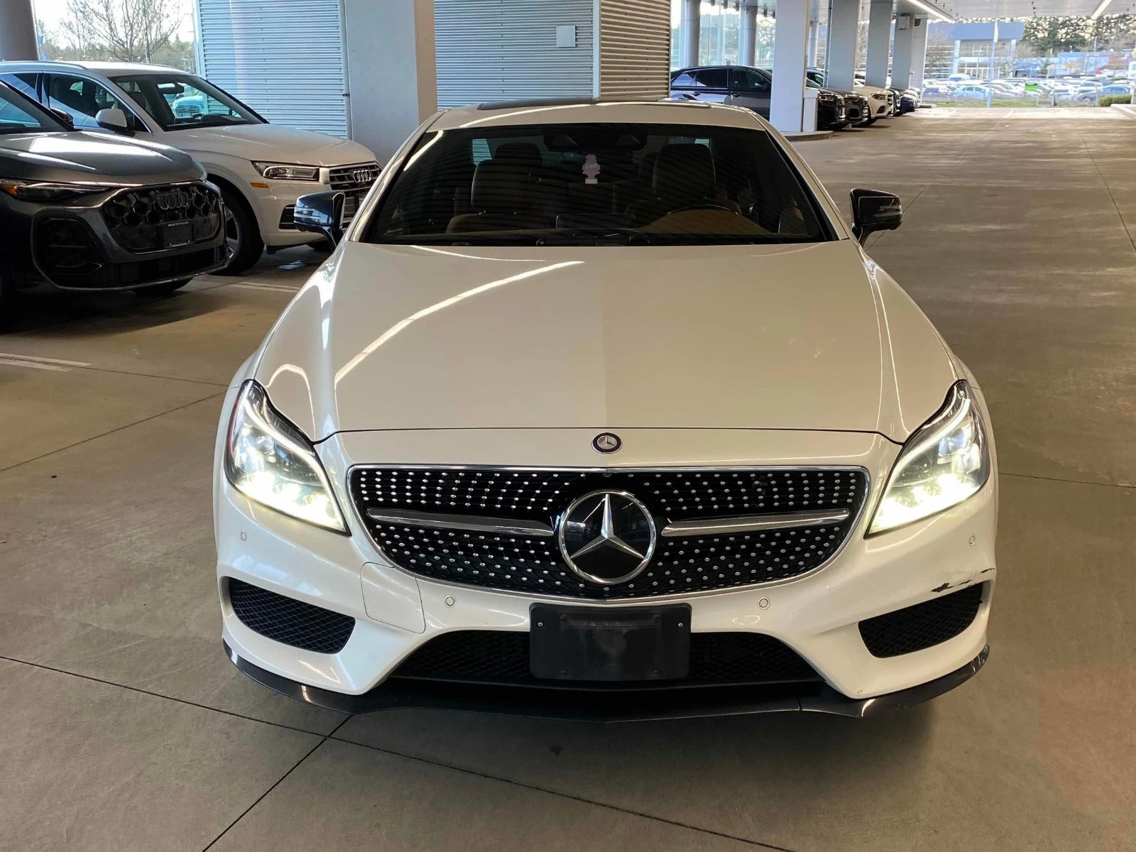 Mercedes-Benz CLS АвтоКредит* (ЦЕНА ДО БГ), снимка 5 - Автомобили и джипове - 54219413