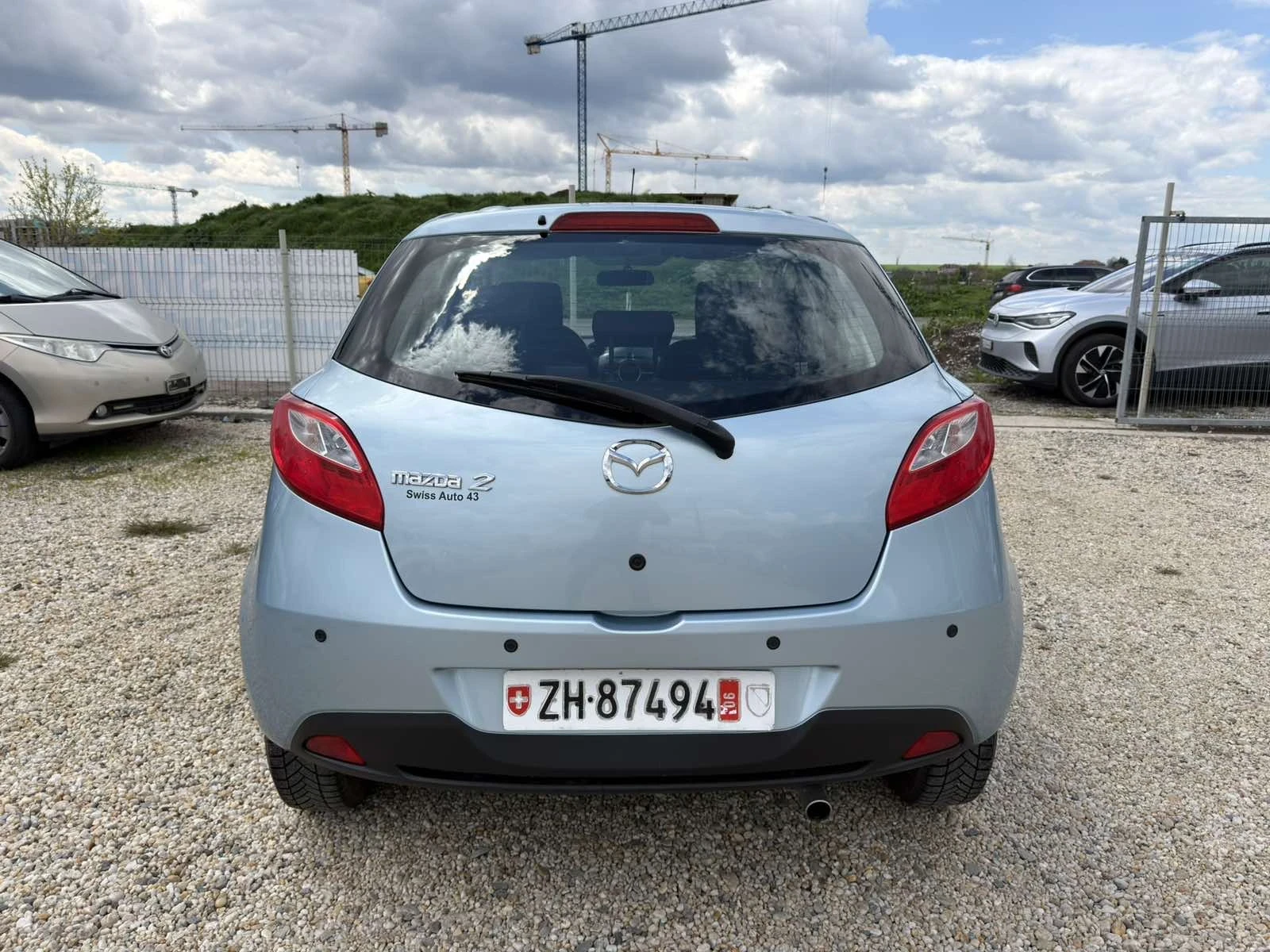 Mazda 2 1.5i Automat, снимка 7 - Автомобили и джипове - 54296963