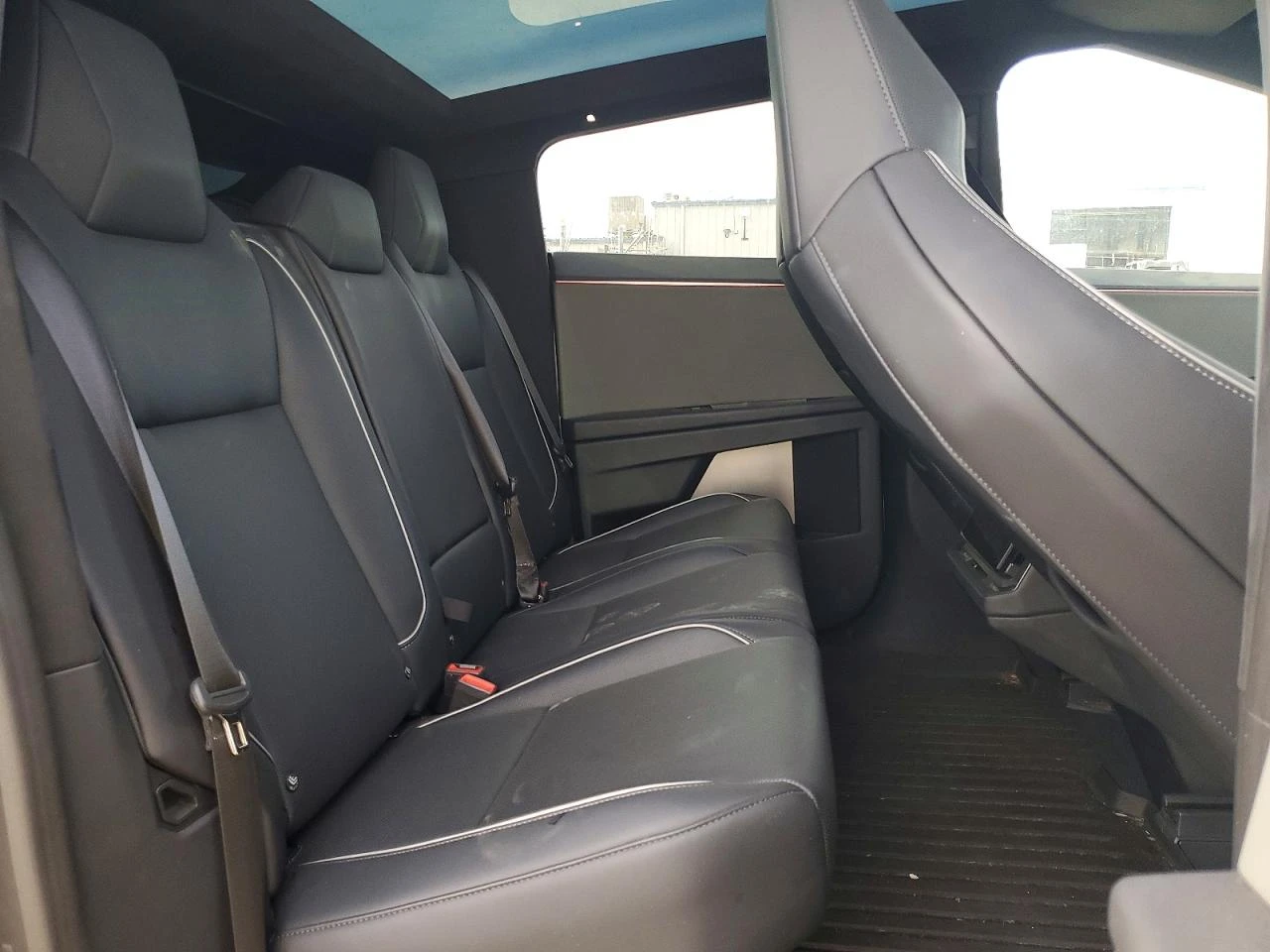 Tesla Cybertruck AWD DUAL MOTOR | Mobile.bg � ����������� 10