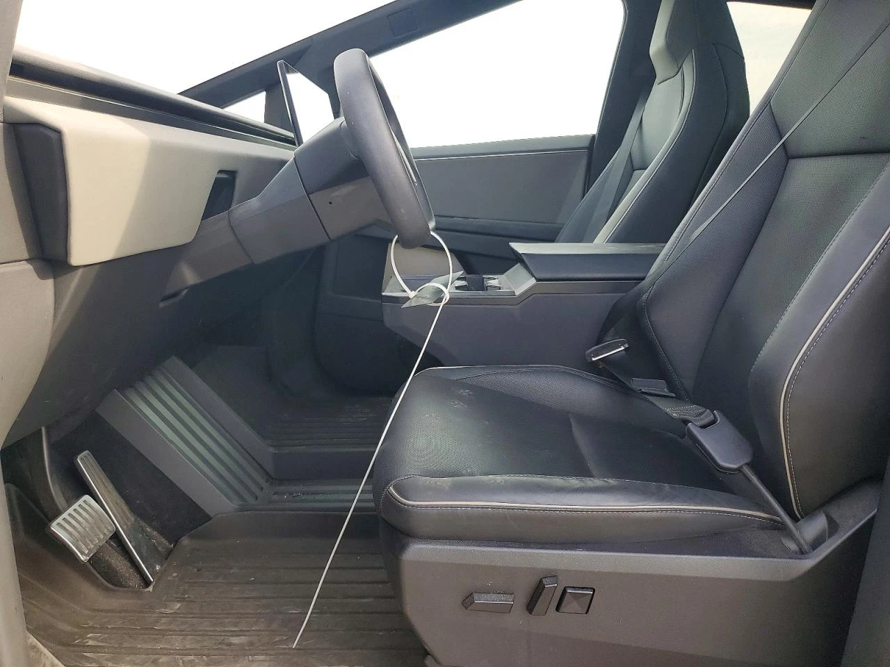 Tesla Cybertruck AWD DUAL MOTOR | Mobile.bg � ����������� 7