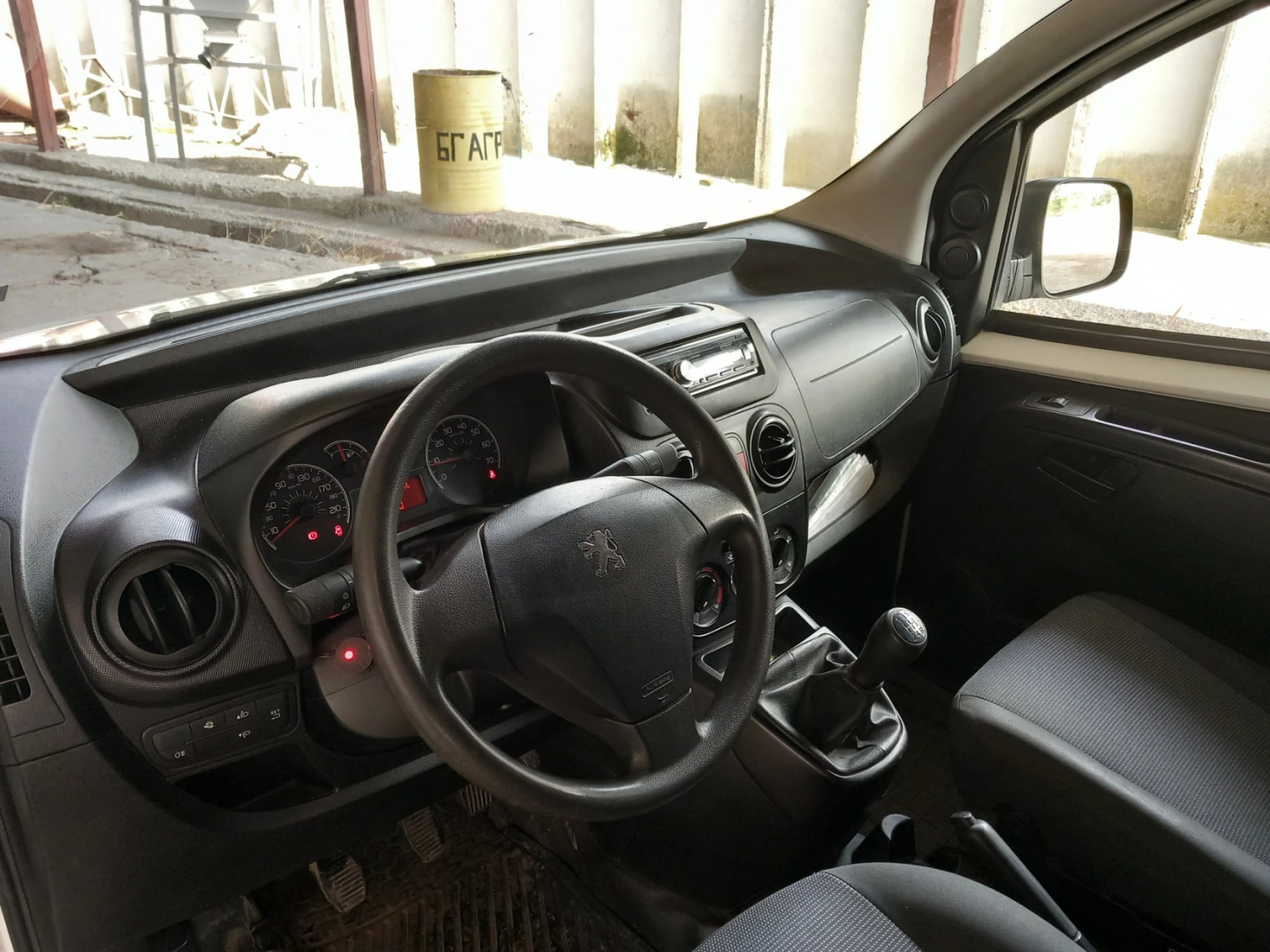 Peugeot Bipper, снимка 9 - Автомобили и джипове - 55290586