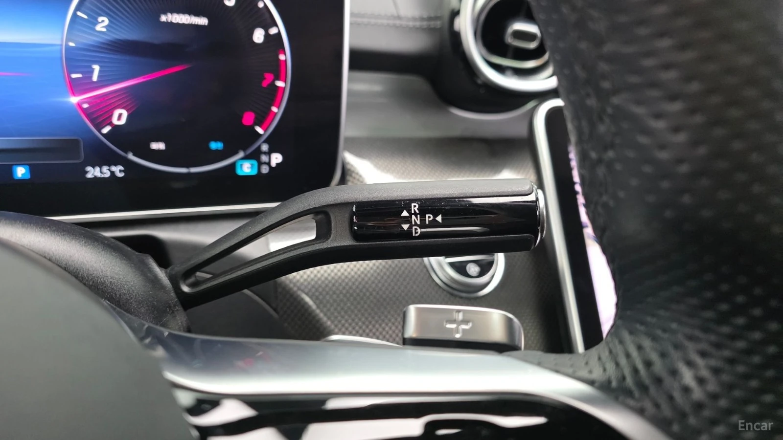Mercedes-Benz C 300 4MATIC/DRIVE-ASSISTS/360CAMERA/SUNROOF/BURMESTER, снимка 11 - Автомобили и джипове - 55688085