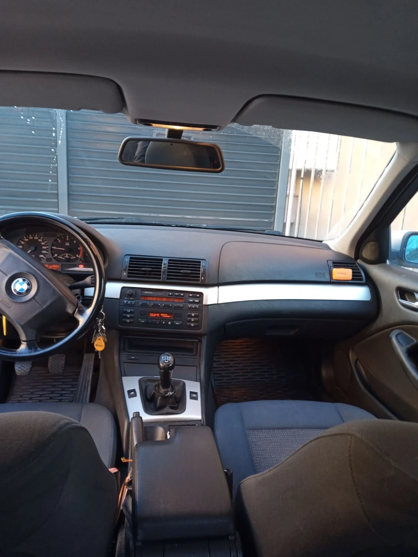 BMW 318, снимка 11 - Автомобили и джипове - 56243404
