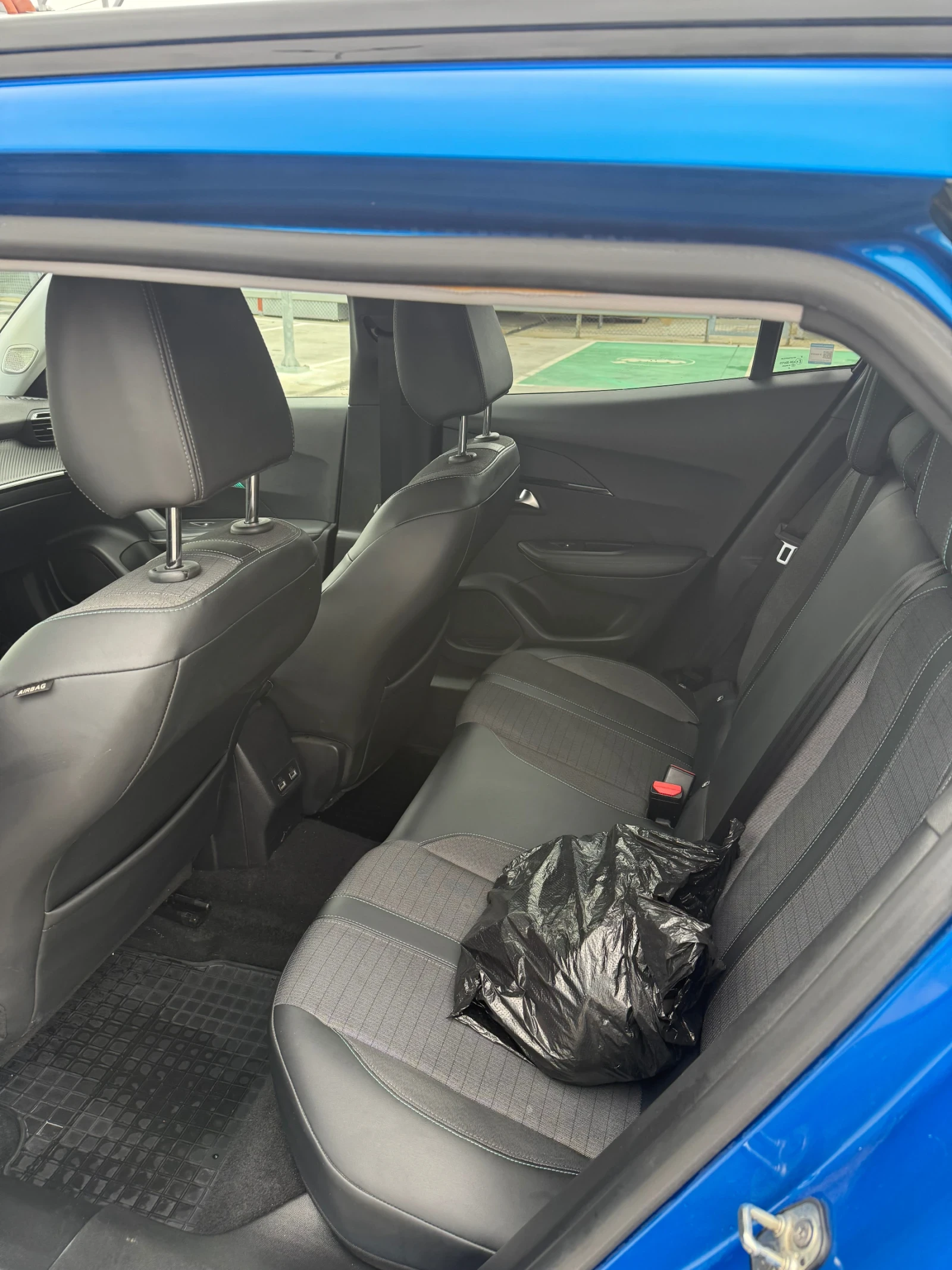 Peugeot 2008, снимка 11 - Автомобили и джипове - 56541304