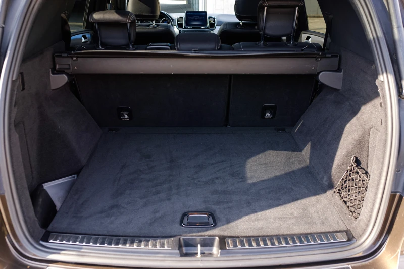 Mercedes-Benz GLE 250 AMG-OPTIC / 9 G / 4 MATIC, снимка 15 - Автомобили и джипове - 52233658