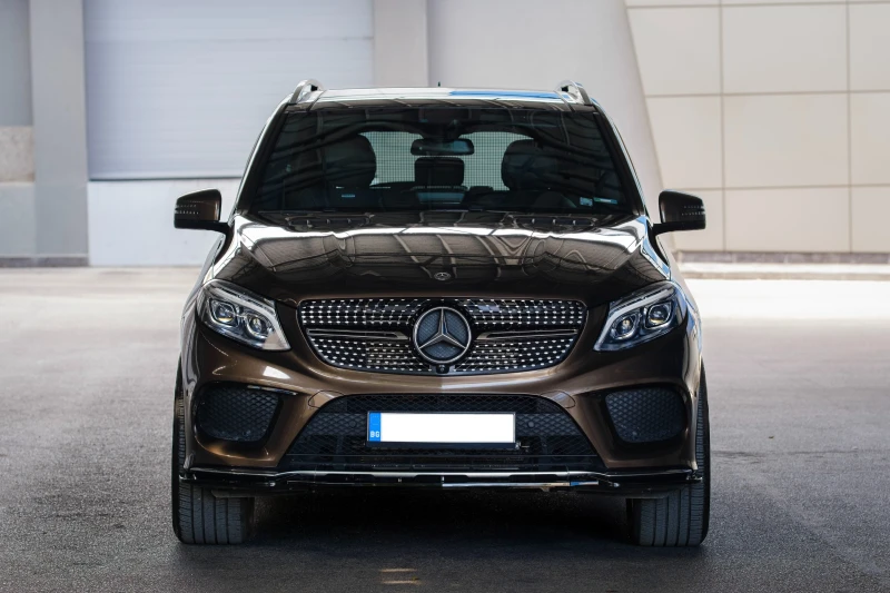 Mercedes-Benz GLE 250 AMG-OPTIC / 9 G / 4 MATIC, снимка 5 - Автомобили и джипове - 52233658