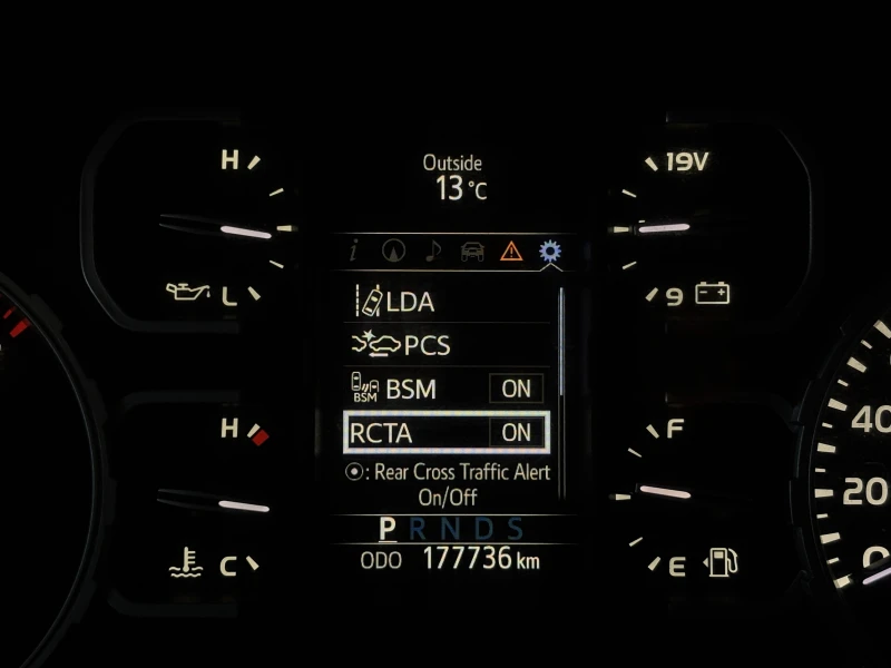 Toyota Tundra 2021* V8 POWER* КОЖА* 4WD* CAM* NAVI, снимка 9 - Автомобили и джипове - 52962930