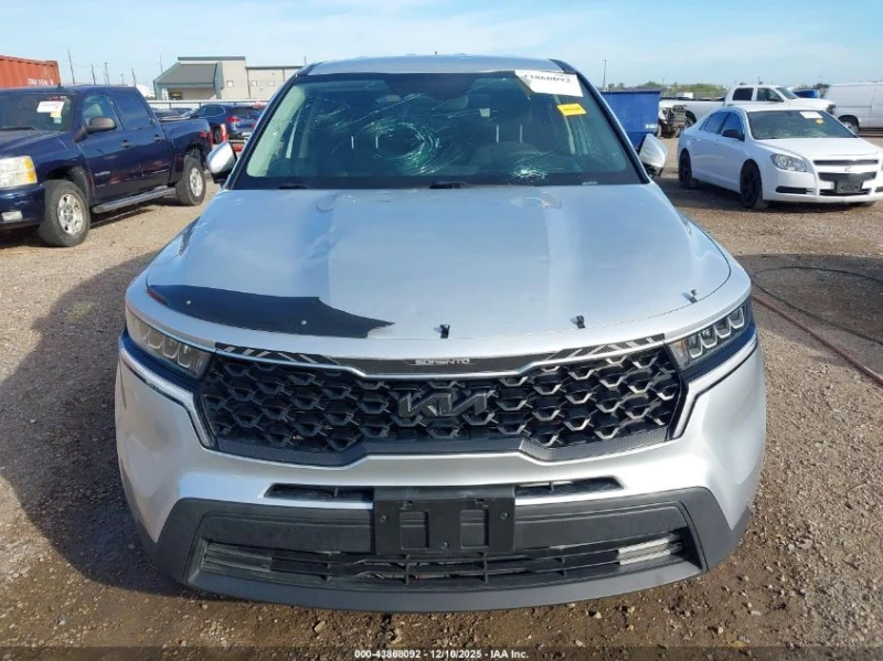 Kia Sorento 2.5l Lx, снимка 12 - Автомобили и джипове - 53585212